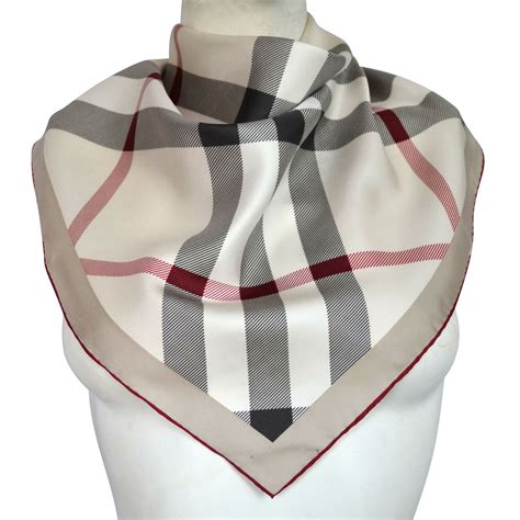 foulard soie burberry|foularde burberry.